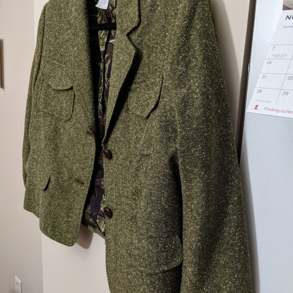 Jacket - Picture 2 of 4